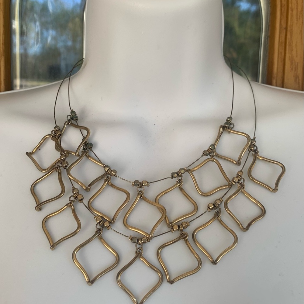 💚3/$25 Unique imitation Gold Statement Necklace and pierced earrings